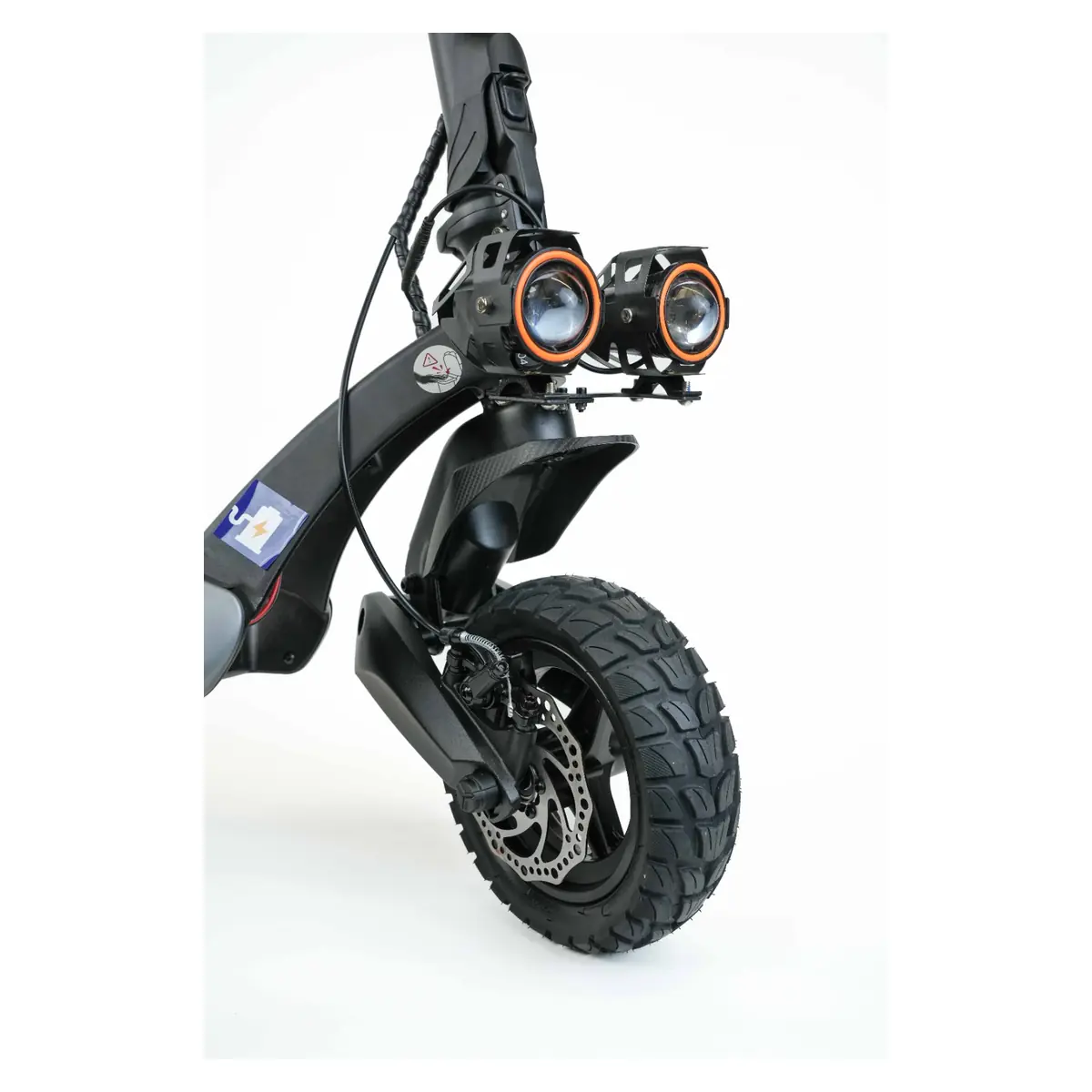 Detalle del tren delantero de la patineta eléctrica ROLDERS ORBIX