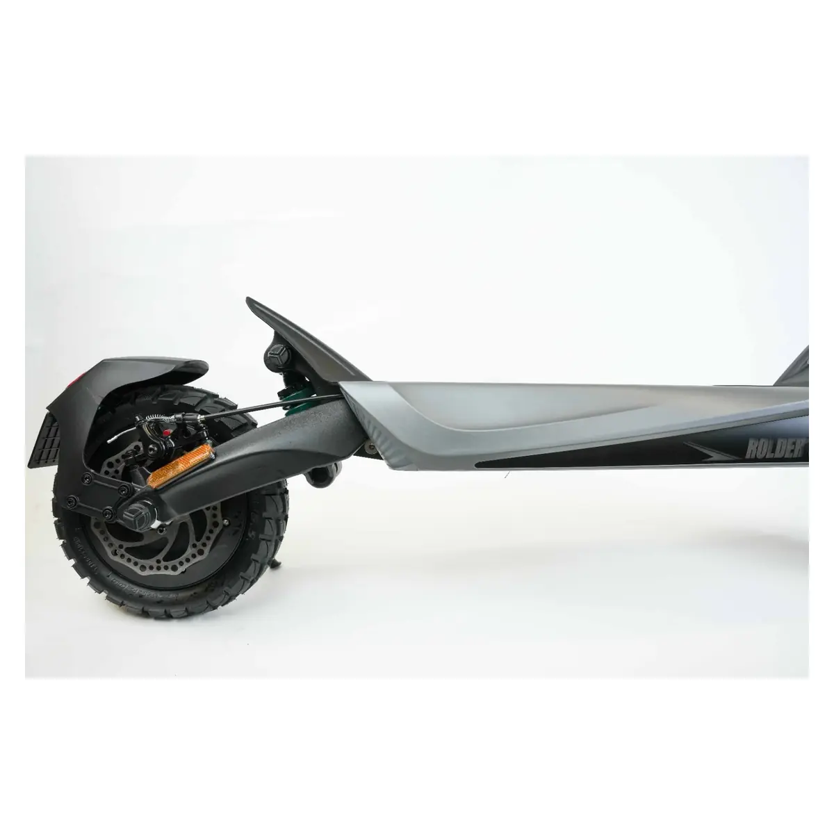 Plataforma y tren trasero de la patineta eléctrica ROLDERS ORBIX